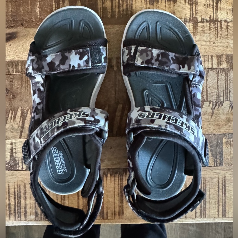 Skechers camo waterproof light up sandals